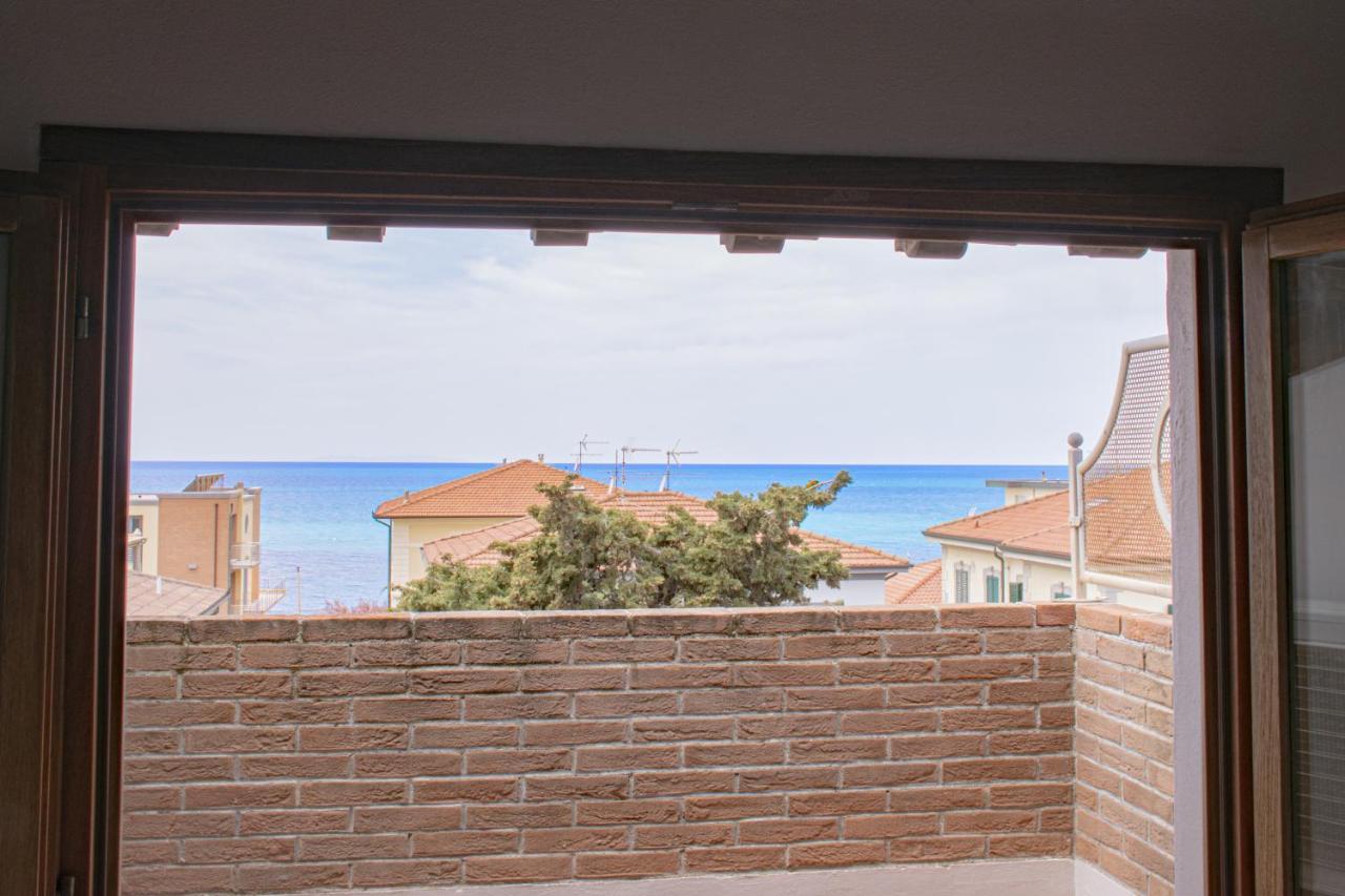 Apartamento Casa Myconis 68Mq A Due Passi Dal Mare Di San Vincenzo Exterior foto