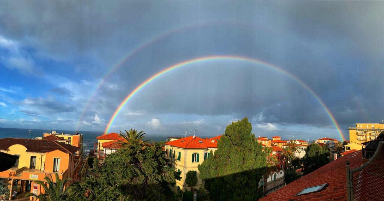 Apartamento Casa Myconis 68Mq A Due Passi Dal Mare Di San Vincenzo Exterior foto